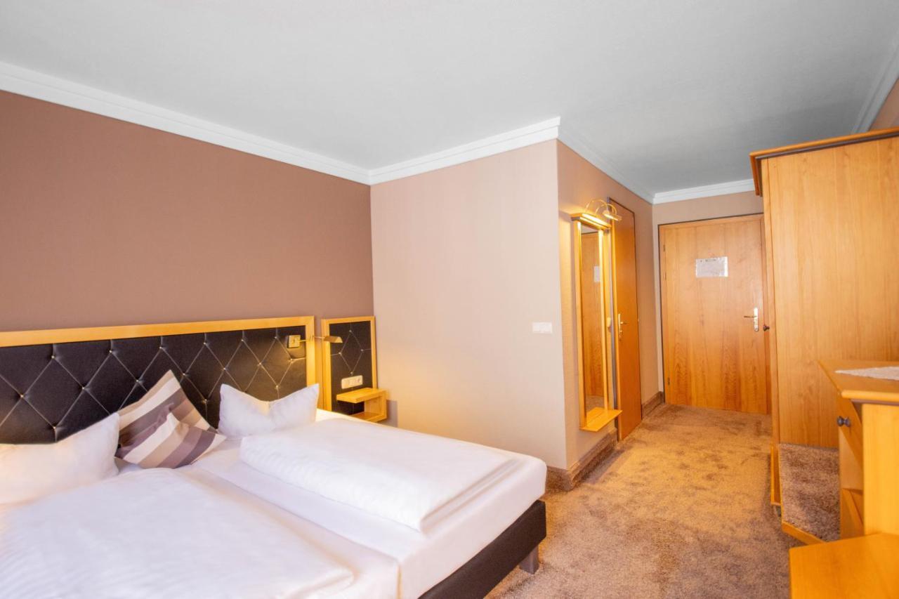 Hotel Tanne אילמנאו מראה חיצוני תמונה