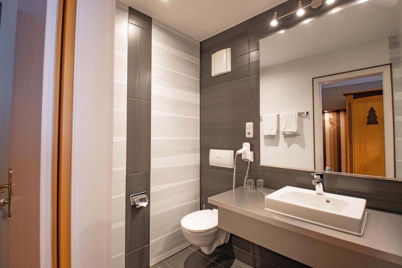 Hotel Tanne אילמנאו מראה חיצוני תמונה