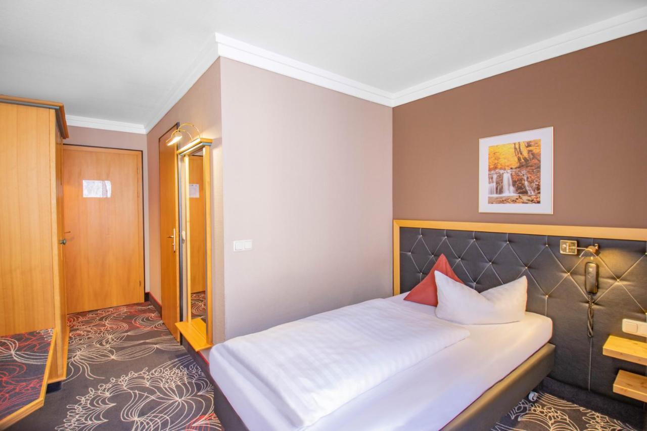 Hotel Tanne אילמנאו מראה חיצוני תמונה