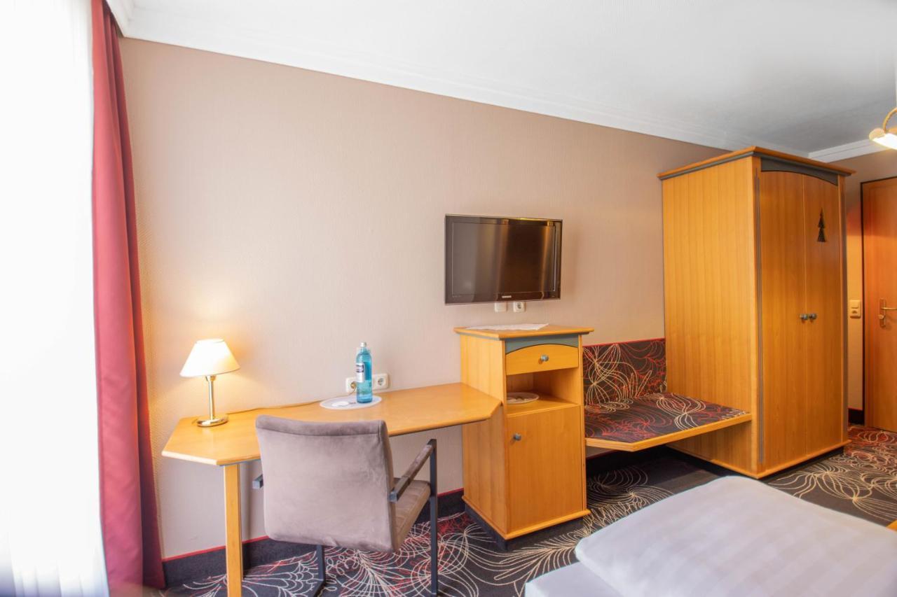 Hotel Tanne אילמנאו מראה חיצוני תמונה