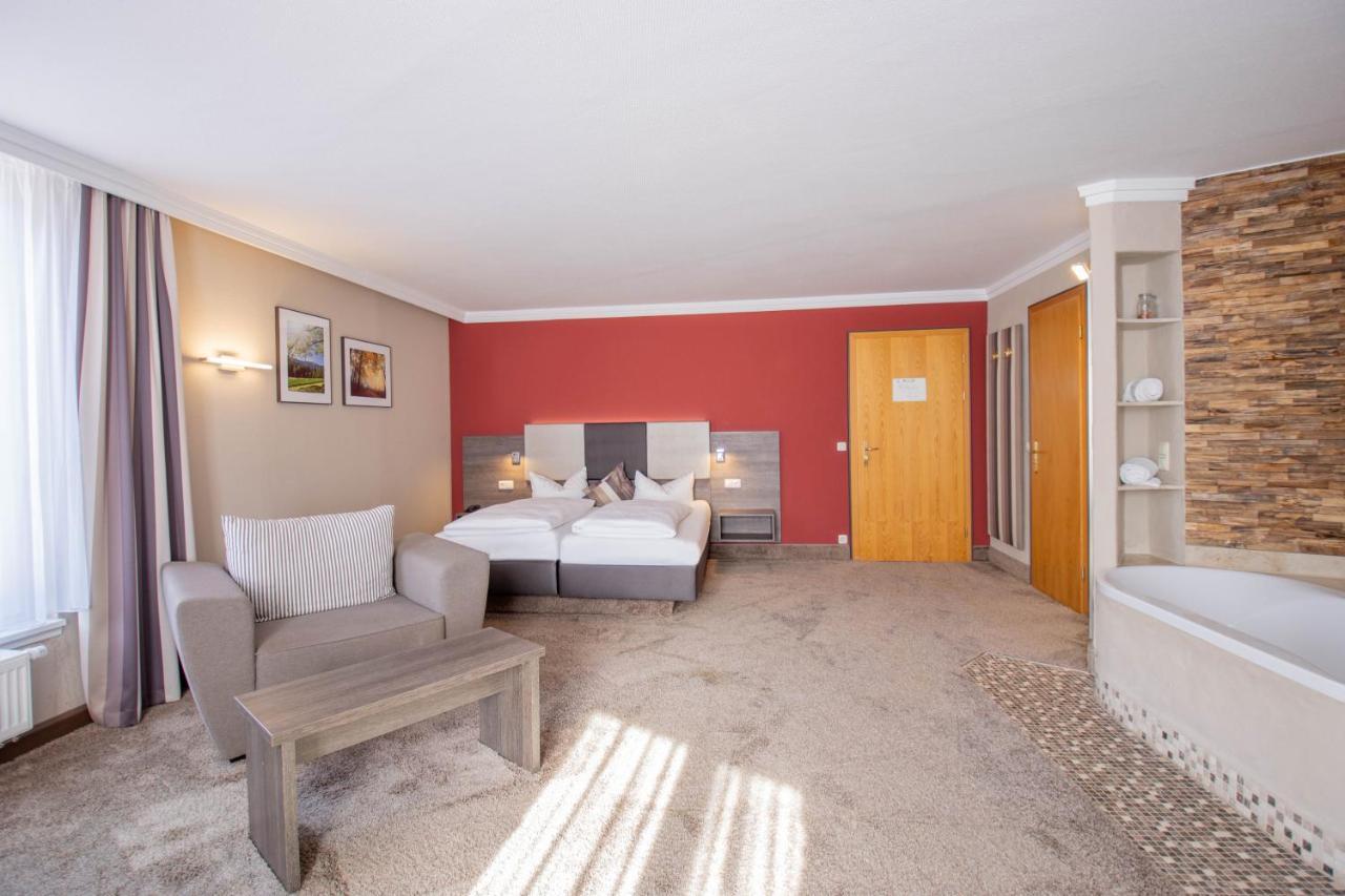 Hotel Tanne אילמנאו מראה חיצוני תמונה
